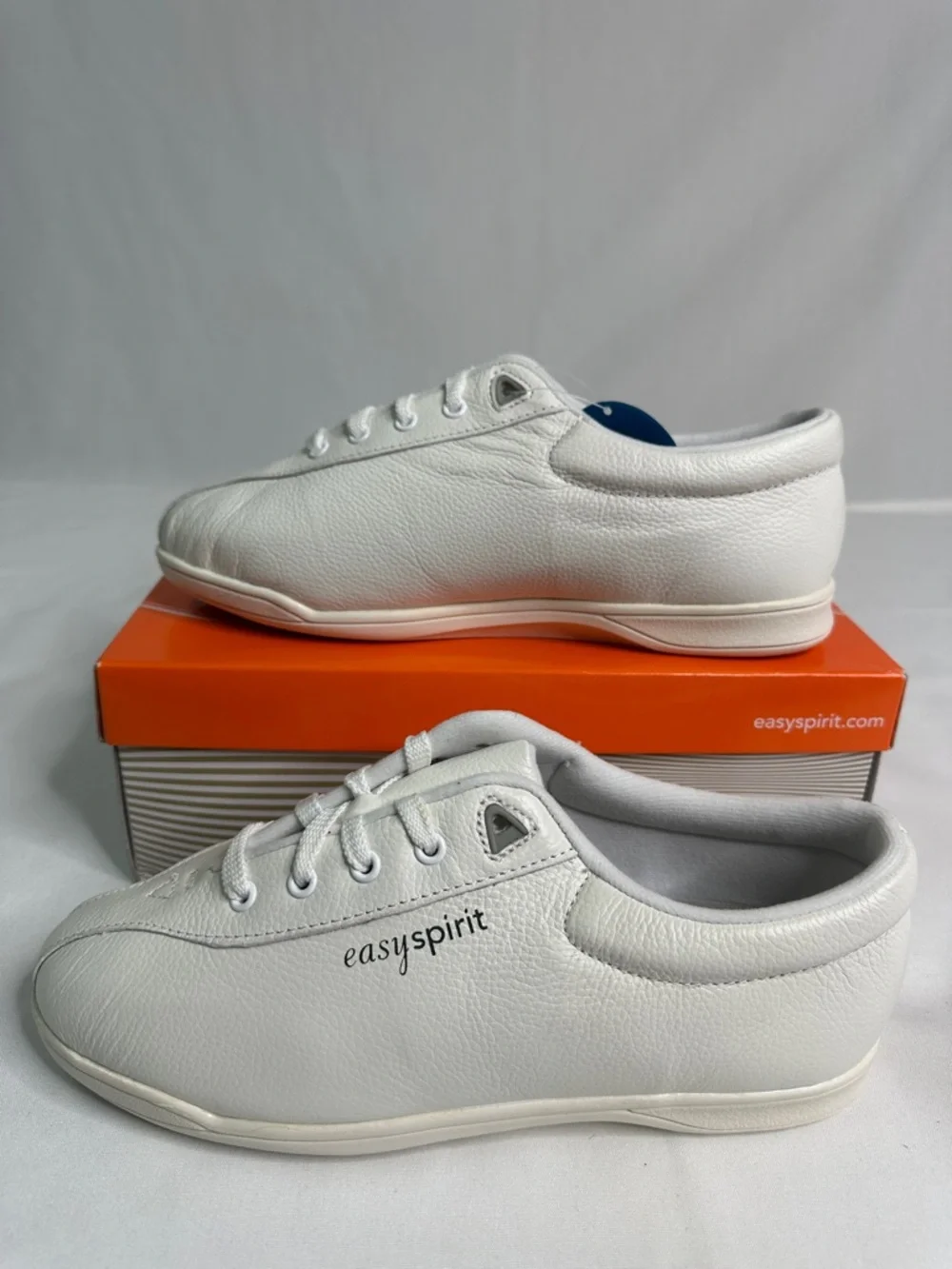 Easy Spirit smooth white